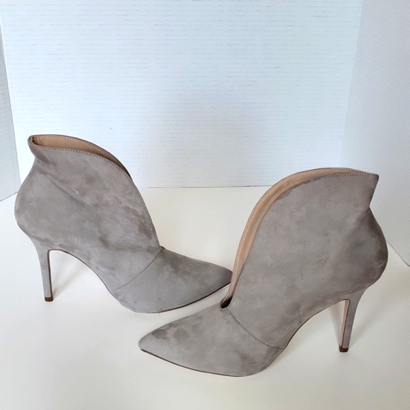 ASOS - Paper Dolls Suede Ankle boots - Picture 3 of 3